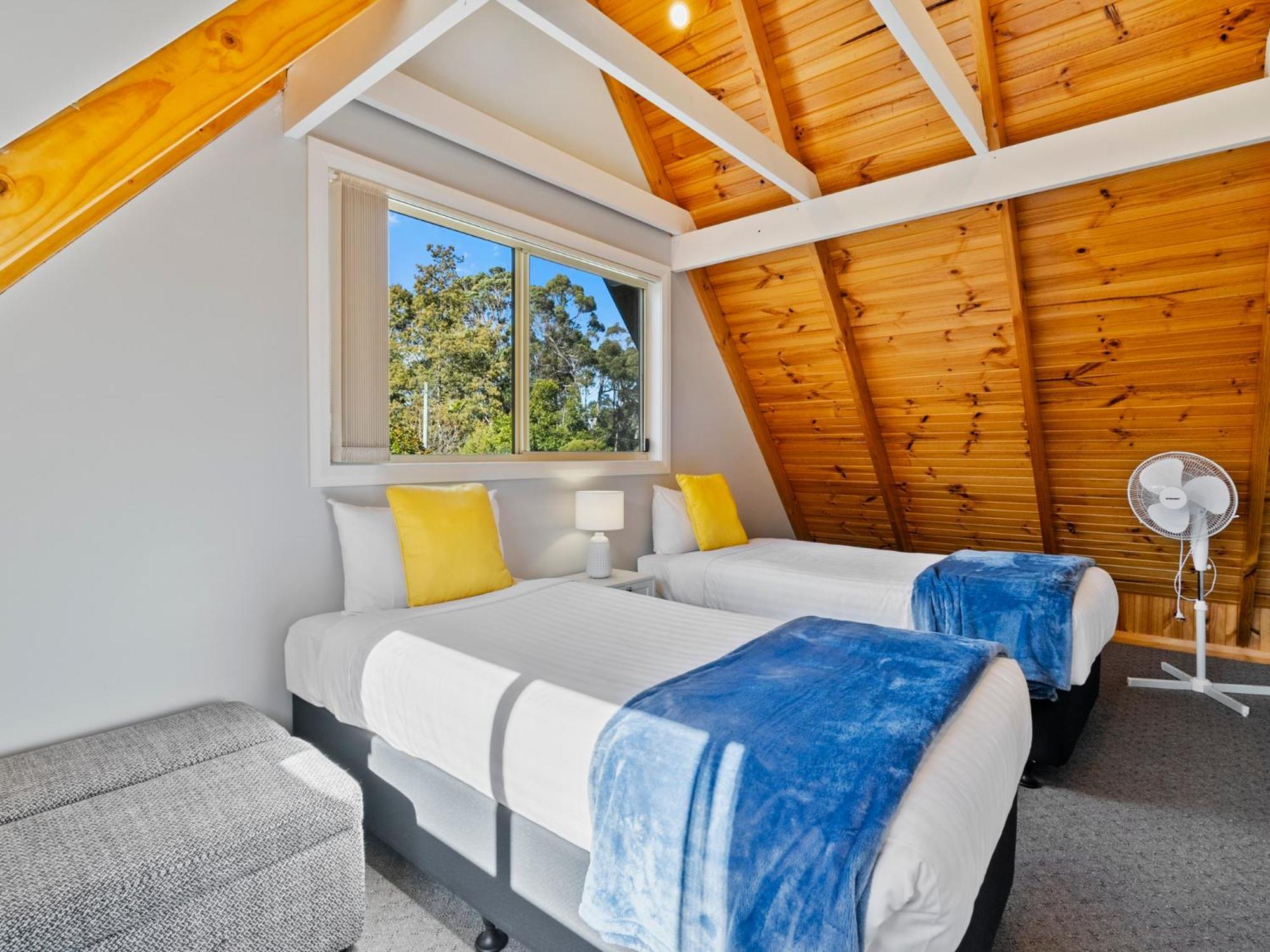 Four Seasons Waterfront Villas Taranna Extérieur photo